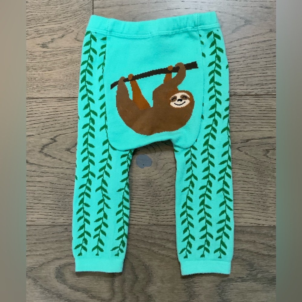 Doodle Pants Green Knit Pants with a Sloth on back. Size Small.